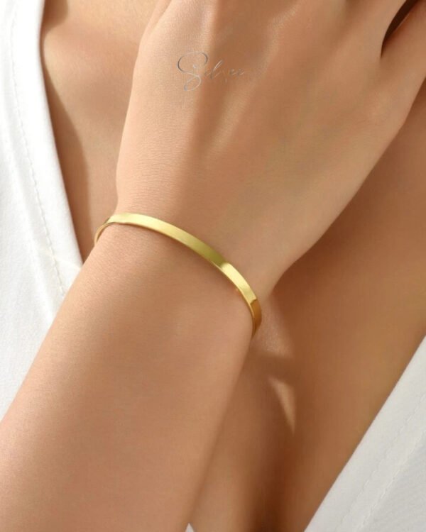 Minimalist Bangle - Image 3